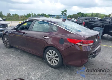 2017 Kia Optima Lx z USA, uszkodzony, nr VIN 5XXGT4L32HG124607